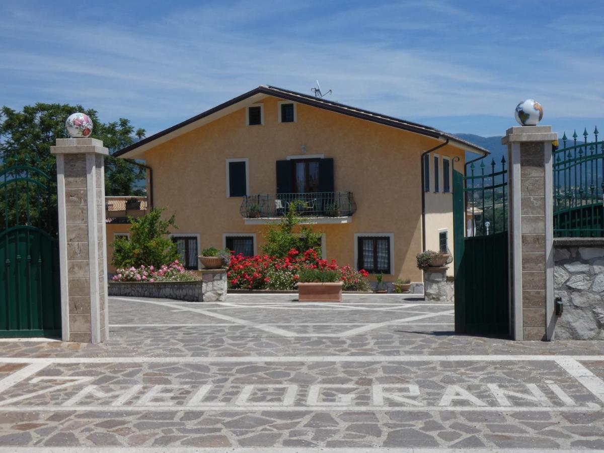 I Due Melograni Agriresort Tarano エクステリア 写真